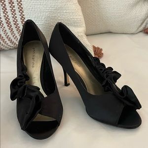 Ann Marino peep-toe pumps | Size 7.5